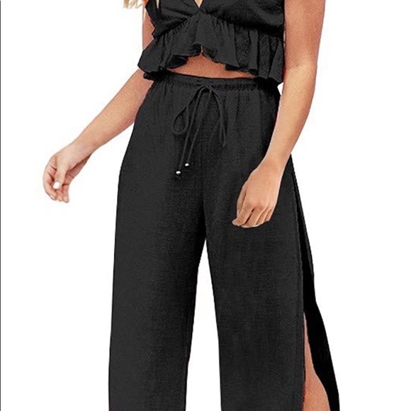 V Neck Crop Top 
( Brand New with tag ) - Picture 6 of 6